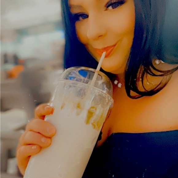 Meet your Posher, Dawn - Picture 3 of 8